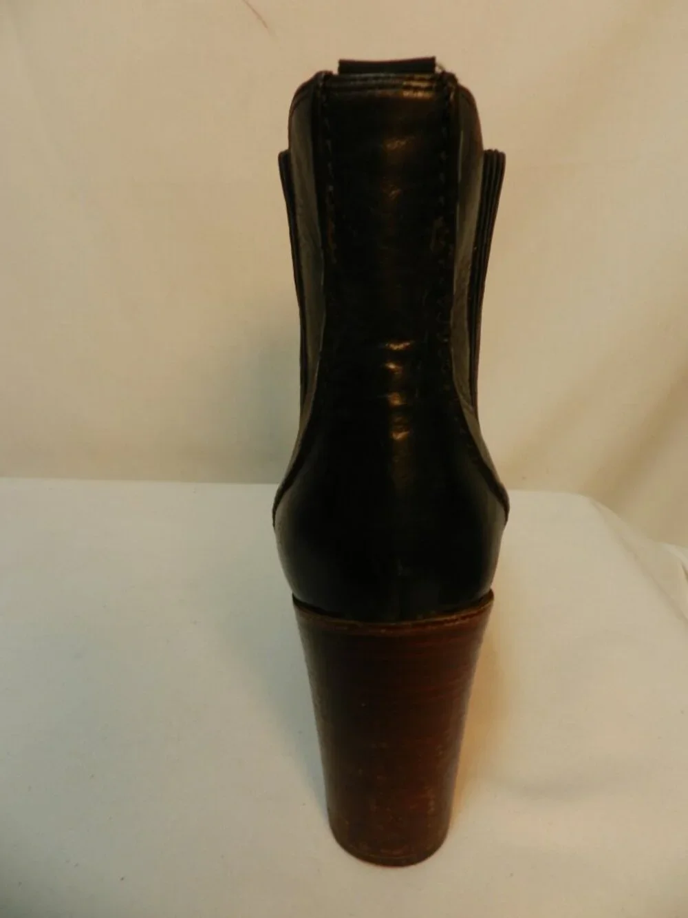 Marc by Marc Jacobs Chelsea Leather pull-on boots booties heels Size Sz 39 US 9